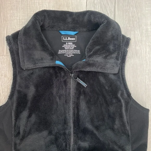 Women’s L.L. Bean Black Fleece Vest Size Small - Picture 4 of 6